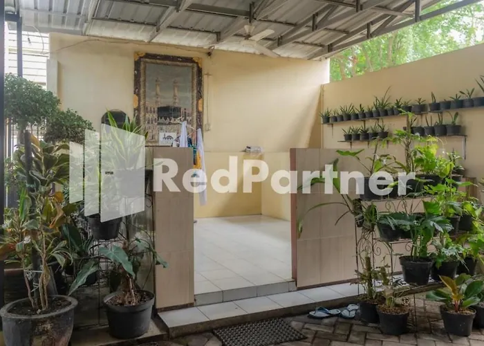 Vandhela Homestay Syariah RedPartner Surabaya